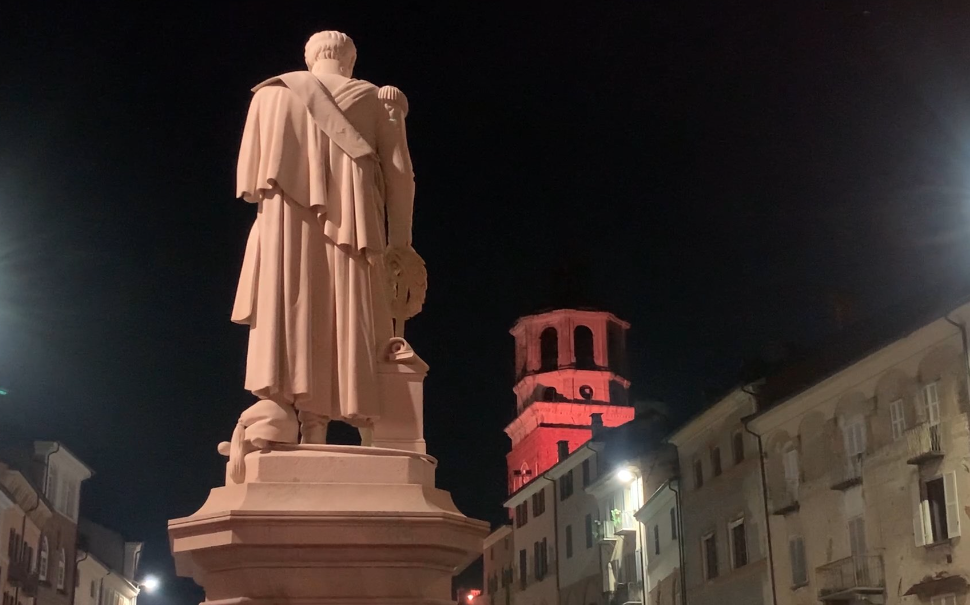 Musica e piatti greci per ricordare Santorre